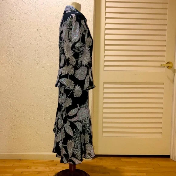 Floral Black and White Skirt Set - Picture 3 of 15